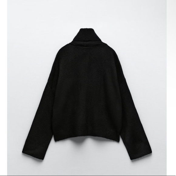 New turtleneck sweater - Picture 4 of 5